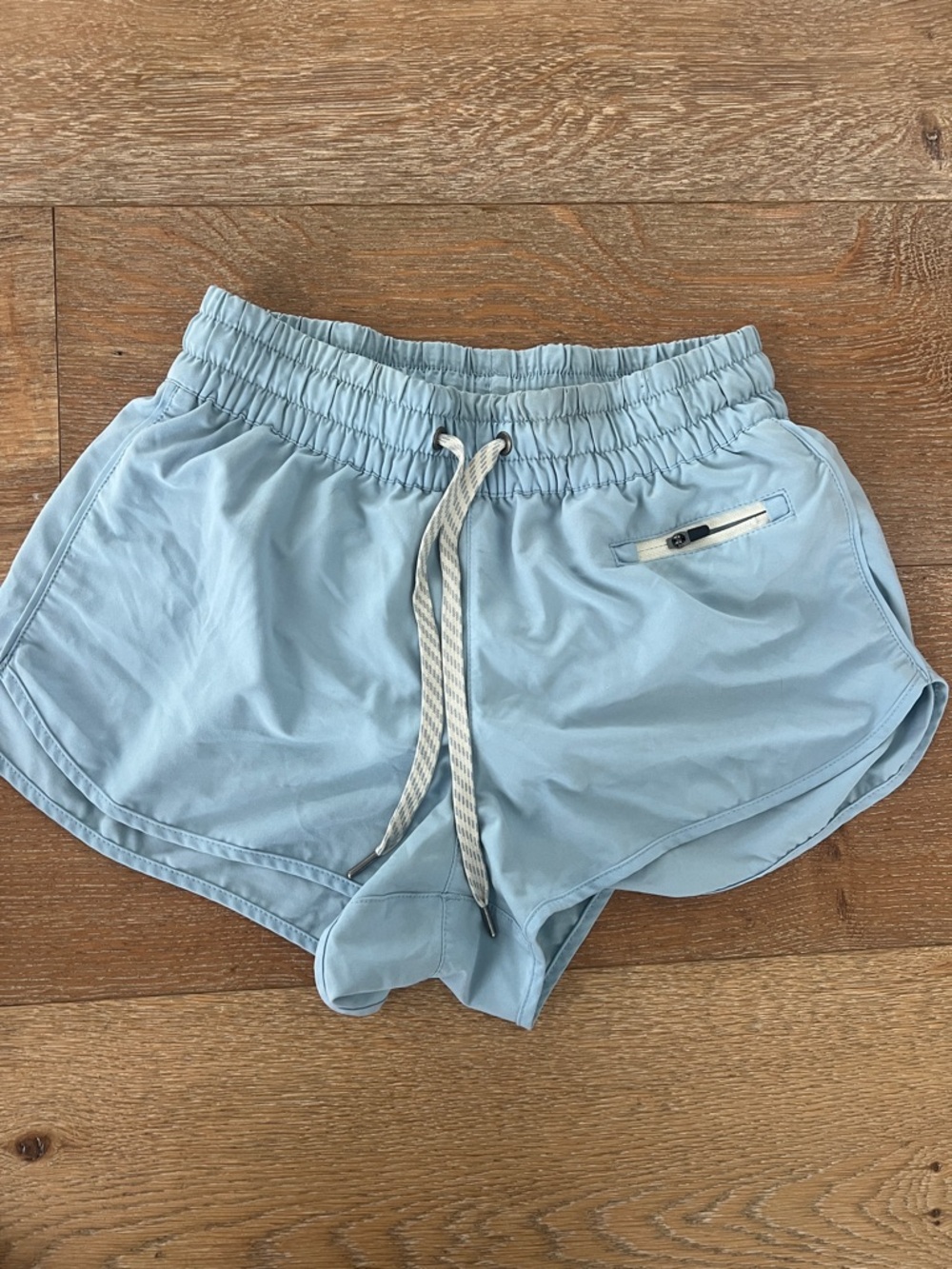 Vuori clementine 2.5 Sky Blue Women’s Athletic Shorts with Drawstring